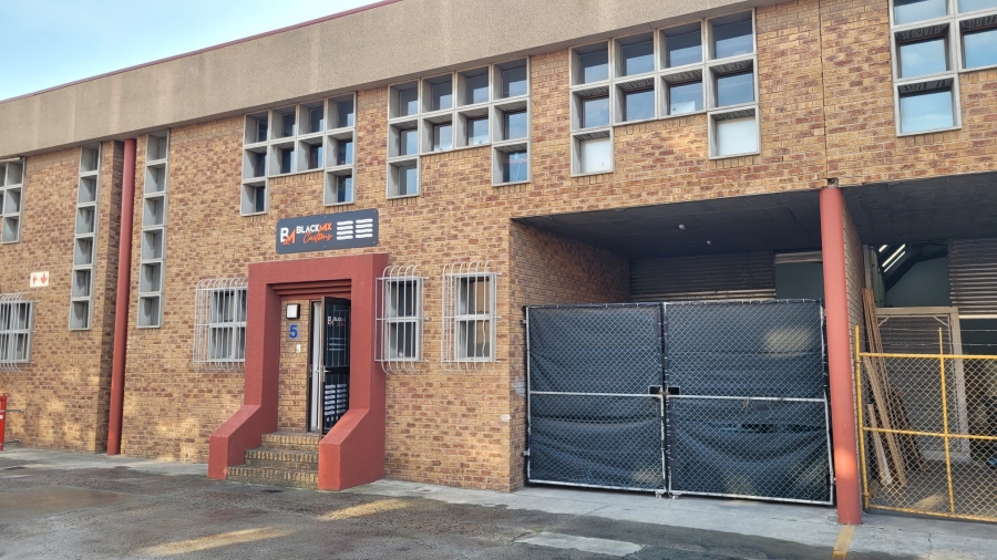 To Let commercial Property for Rent in Montague Gardens Western Cape